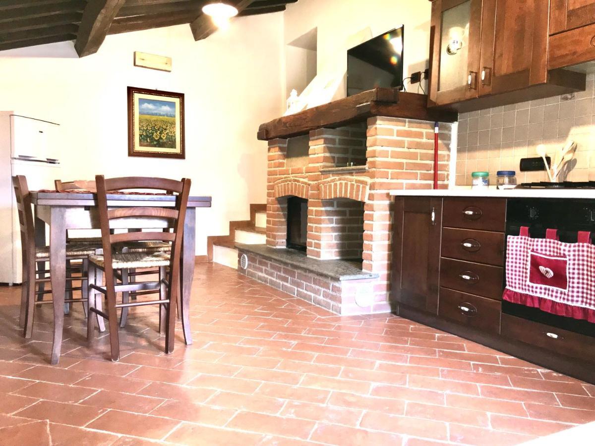 Agriturismo Podere Casano ラディコーファニ エクステリア 写真